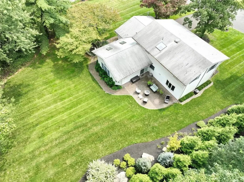 142 Pineview Avenue Bardonia NY 10954