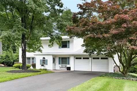 142 Pineview Avenue Bardonia NY 10954