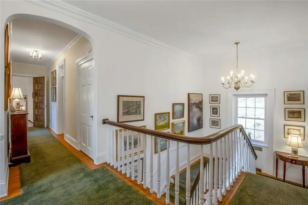 6 Silvertail Road Chester NY 10918