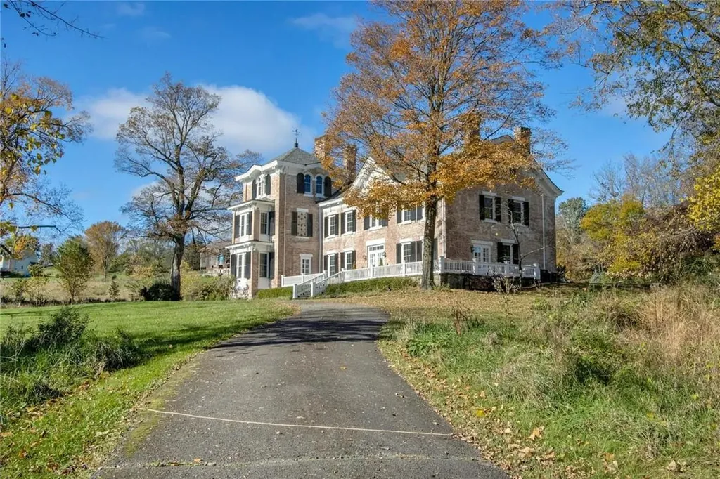 6 Silvertail Road Chester NY 10918