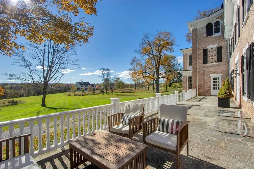6 Silvertail Road Chester NY 10918