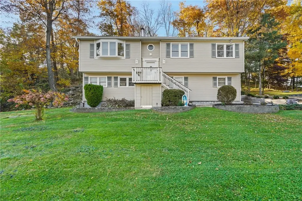 531 Overlook Drive S Mahopac NY 10541