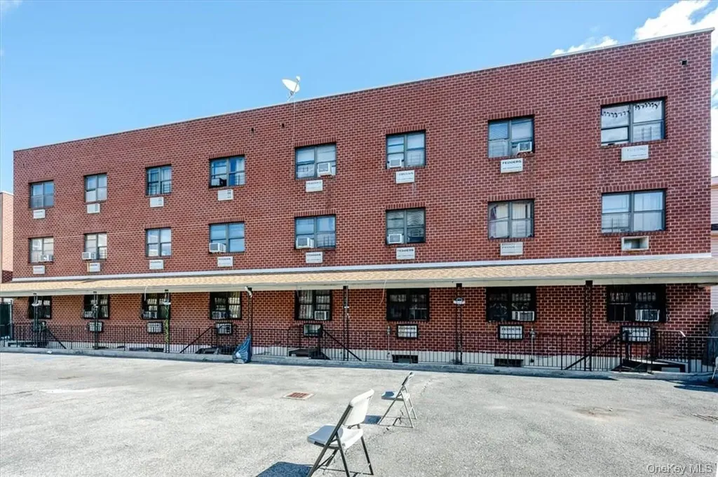 937 Croes Avenue Bronx NY 10473
