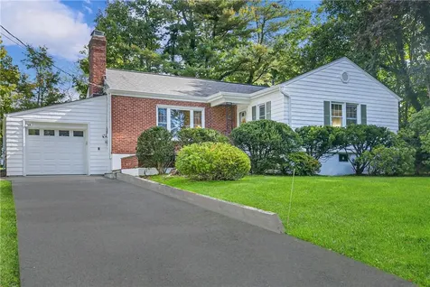 475 Ridgeway White Plains NY 10605