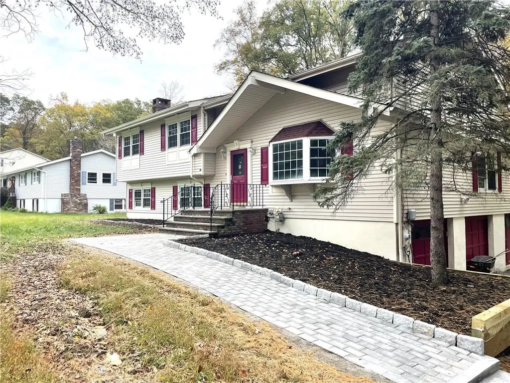 5 Camelot Drive Goshen NY 10924