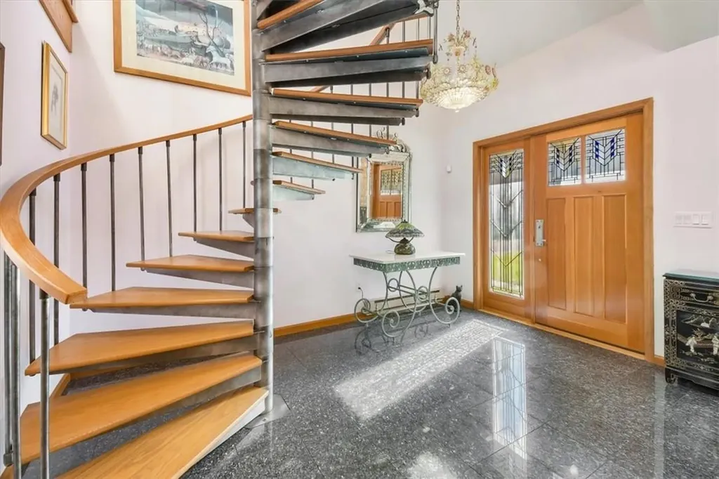 89 Mcmanus Road S Patterson NY 12563
