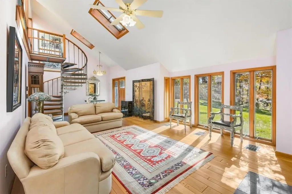 89 Mcmanus Road S Patterson NY 12563