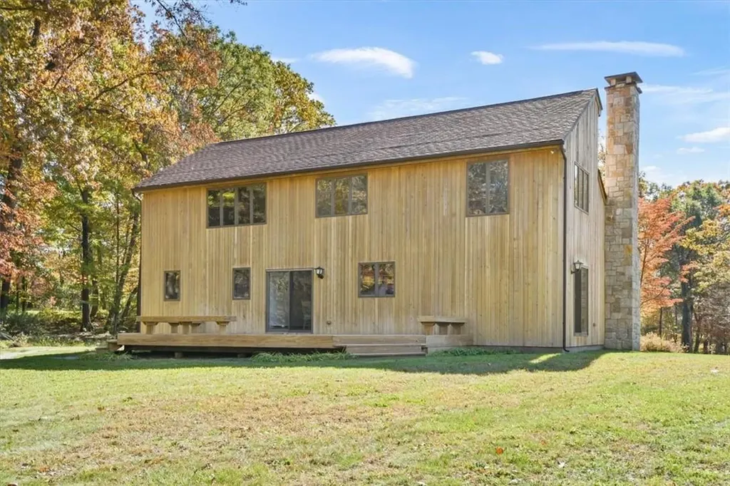 89 Mcmanus Road S Patterson NY 12563