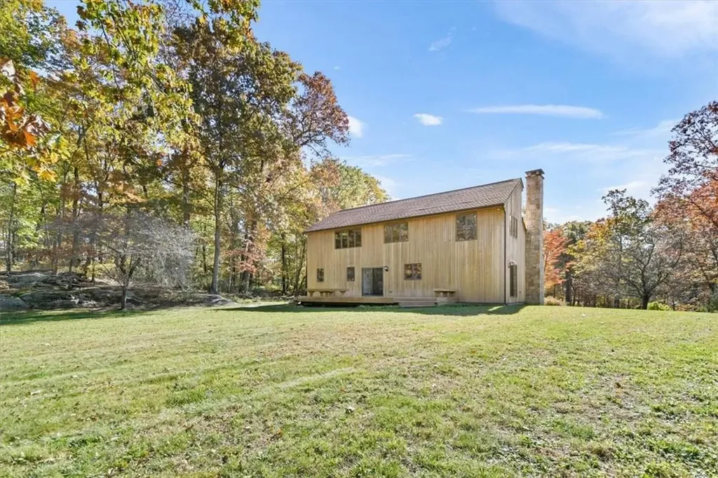 89 Mcmanus Road S Patterson NY 12563