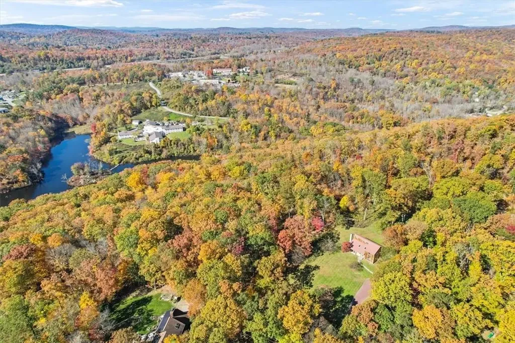 89 Mcmanus Road S Patterson NY 12563
