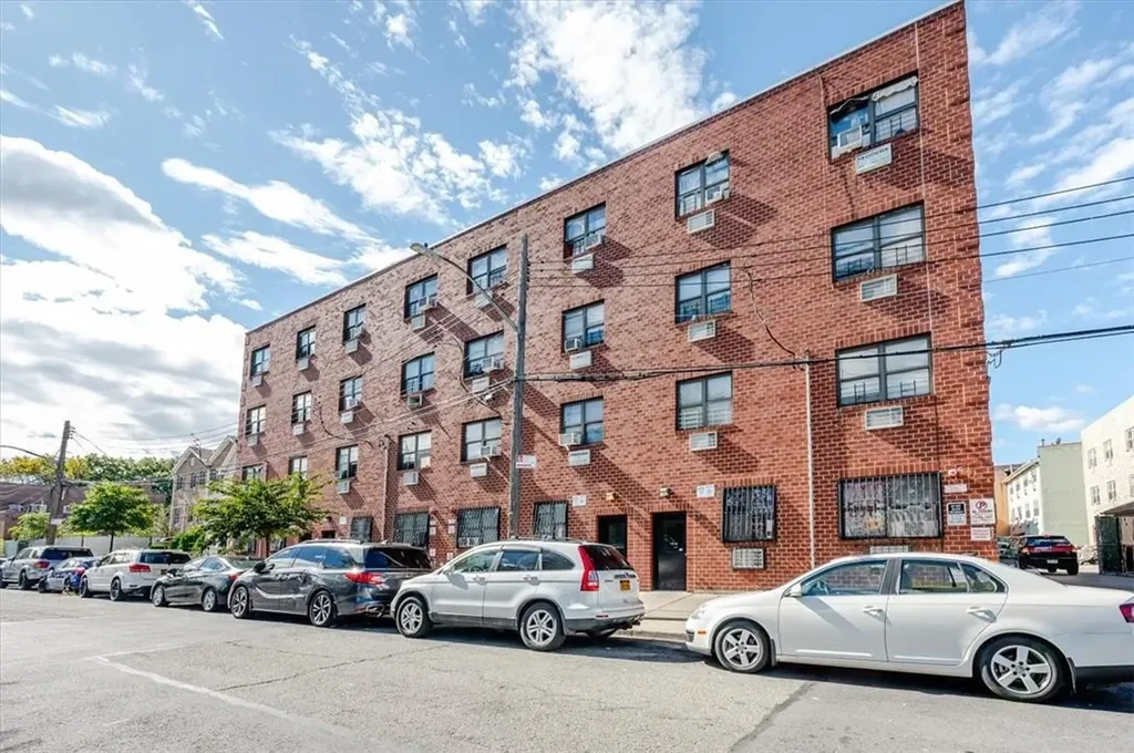 941 Croes Avenue Bronx NY 10473