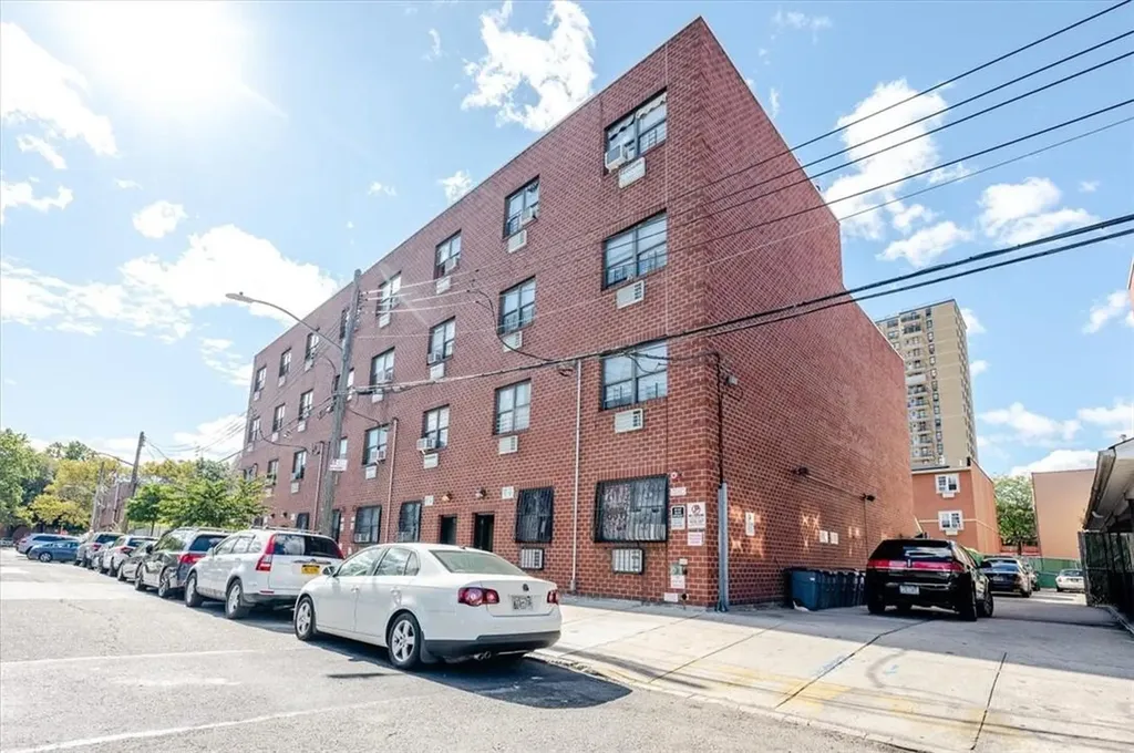 941 Croes Avenue Bronx NY 10473