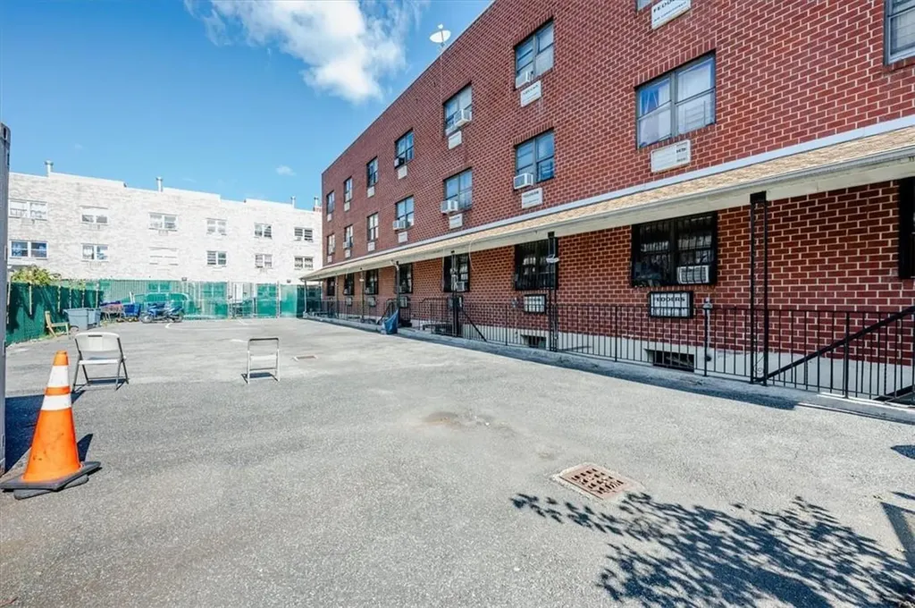941 Croes Avenue Bronx NY 10473