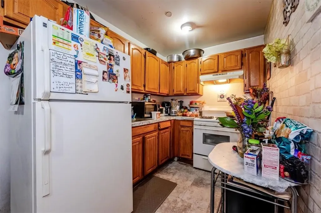 941 Croes Avenue Bronx NY 10473