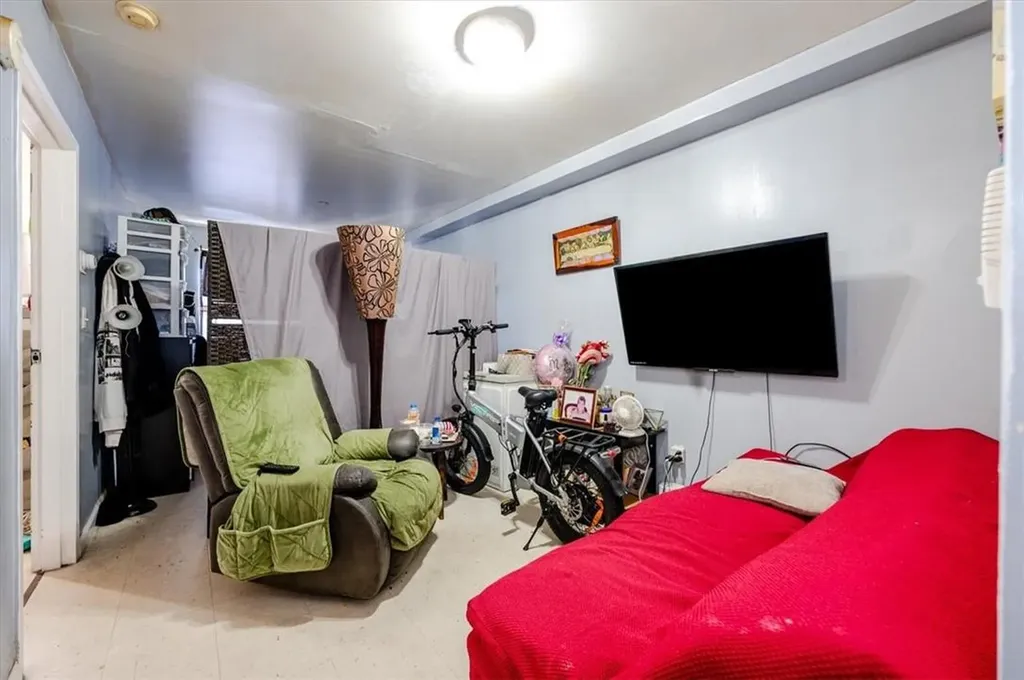 941 Croes Avenue Bronx NY 10473