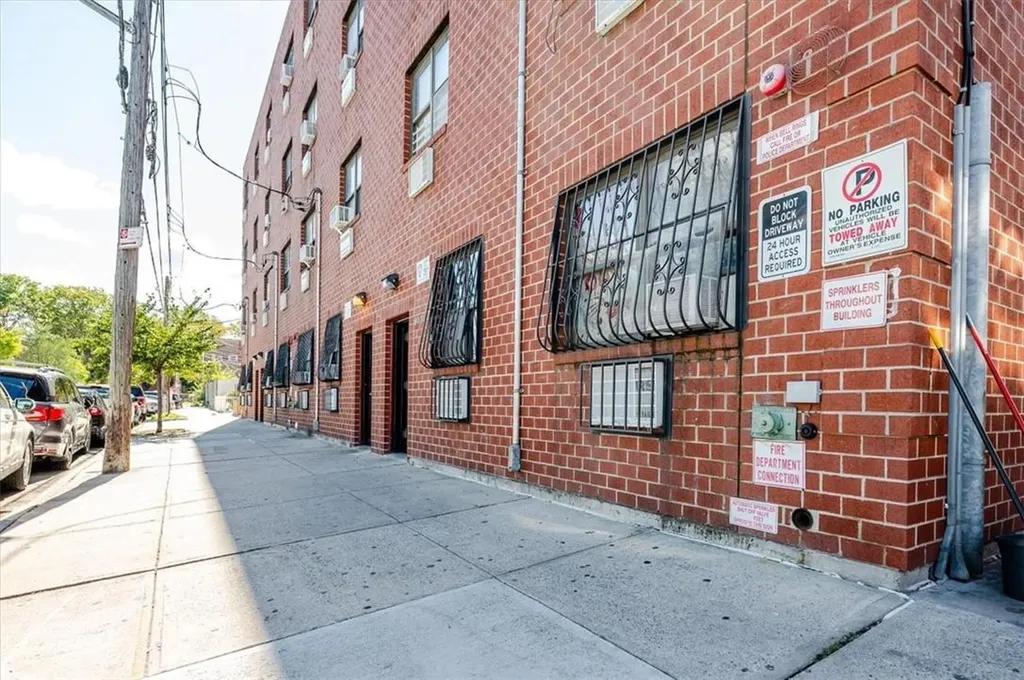 943 Croes Avenue Bronx NY 10473