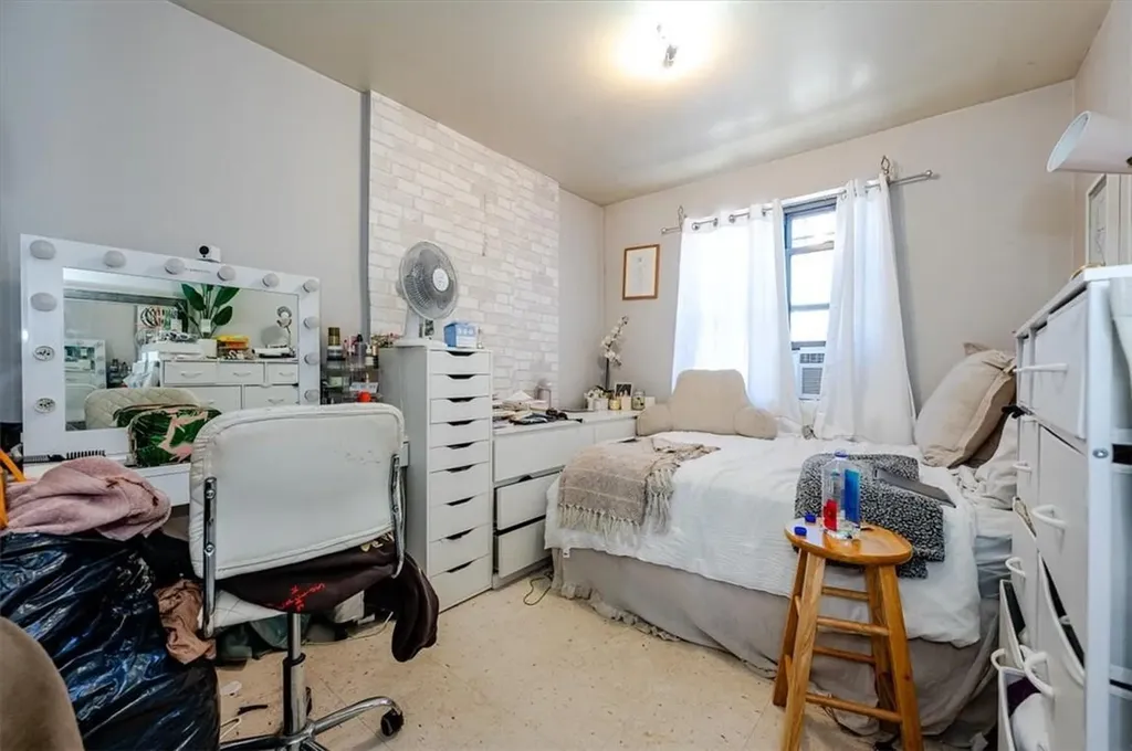 943 Croes Avenue Bronx NY 10473