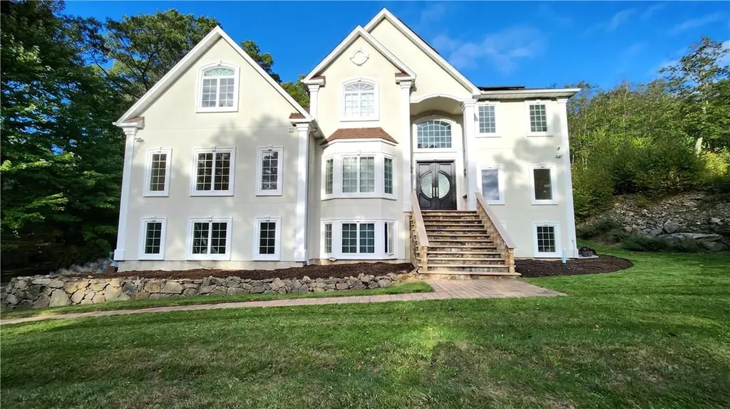 1 High Mountain Road Pomona NY 10970