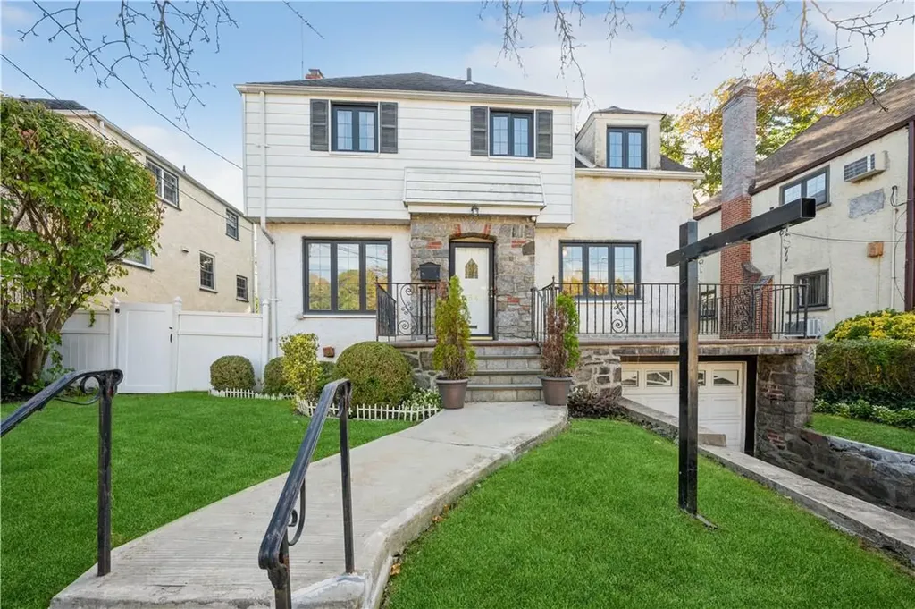 154 Parkway S Mount Vernon NY 10552