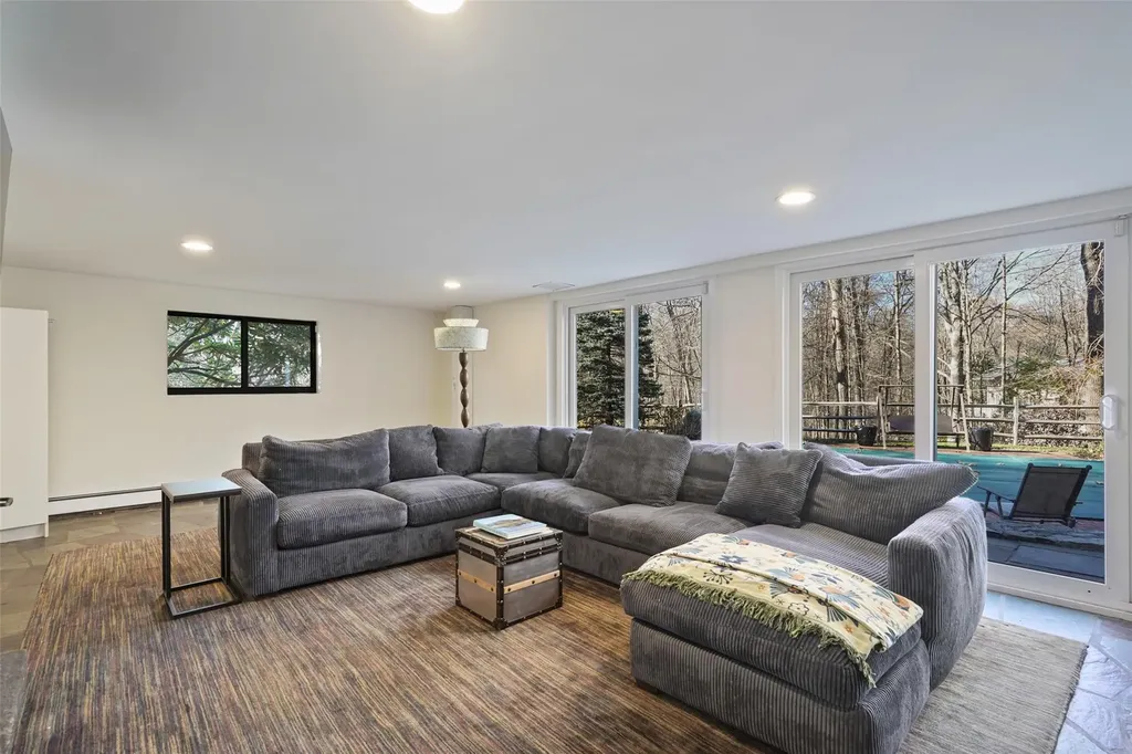 26 Cradle Rock Road Pound Ridge NY 10576