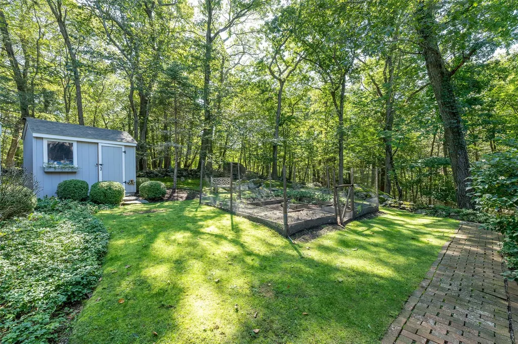 26 Cradle Rock Road Pound Ridge NY 10576