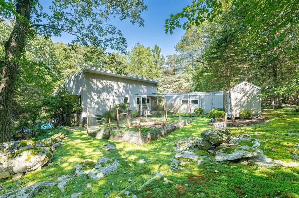 26 Cradle Rock Road Pound Ridge NY 10576