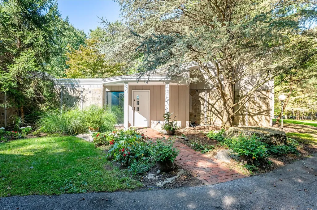 26 Cradle Rock Road Pound Ridge NY 10576