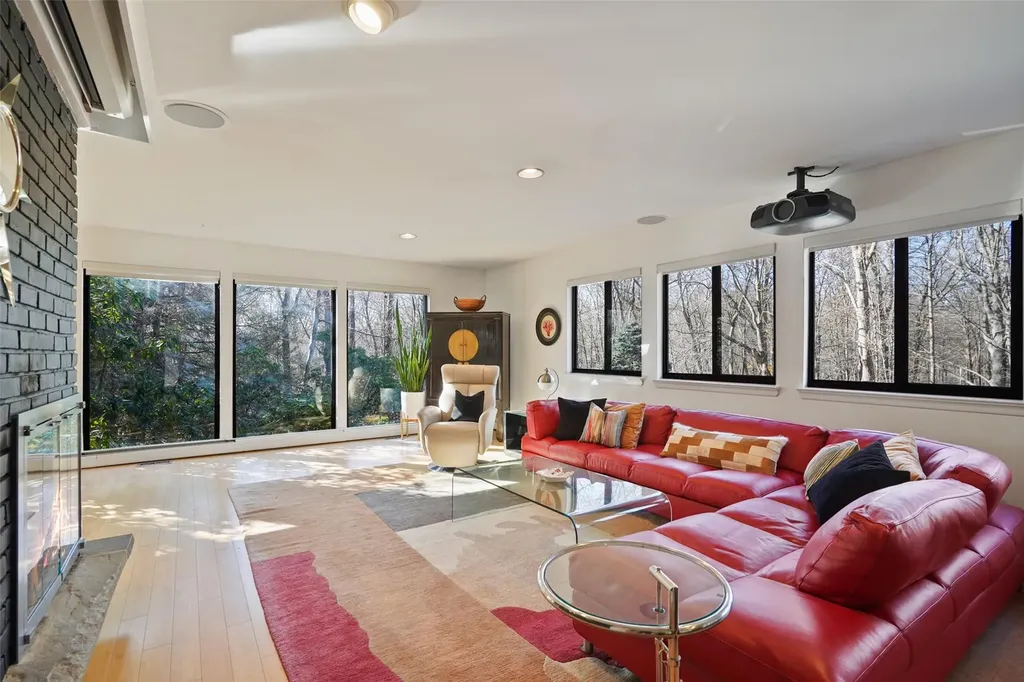 26 Cradle Rock Road Pound Ridge NY 10576