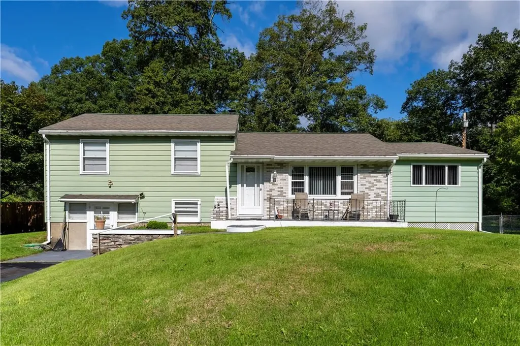 2 Merrimac Road Poughkeepsie NY 12603