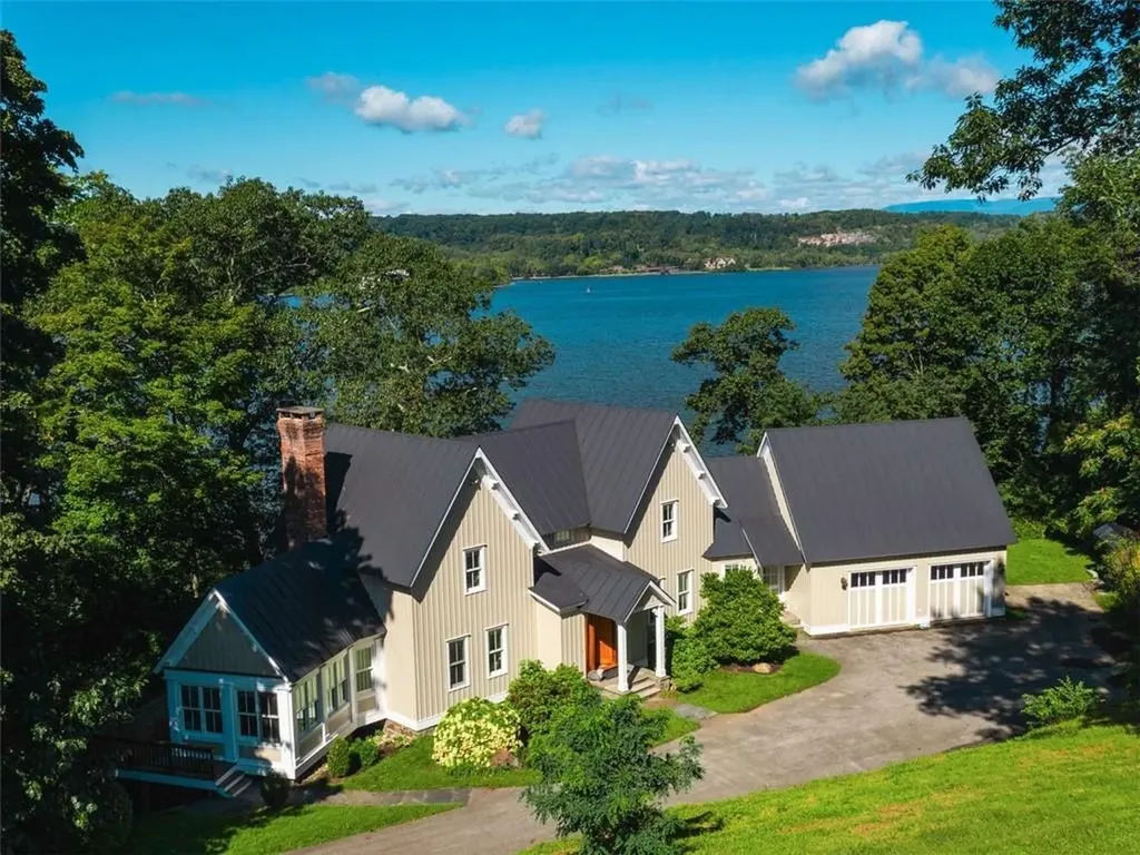 403 Rhinecliff Road Rhinebeck NY 12572