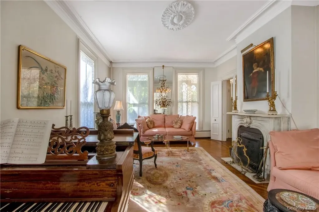 4 Deer Run Sparkill NY 10976