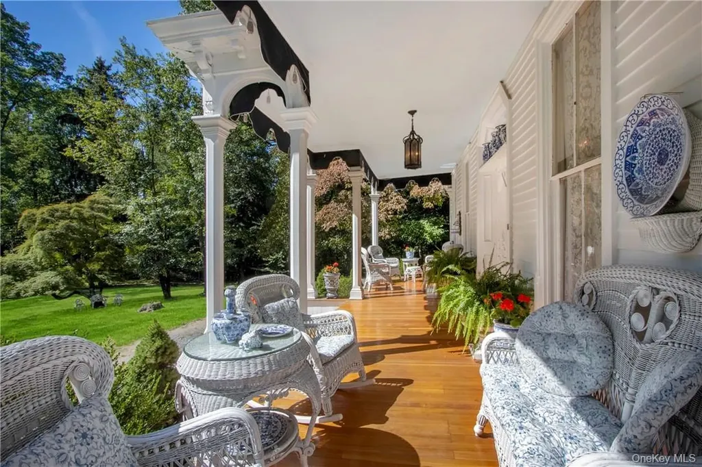4 Deer Run Sparkill NY 10976