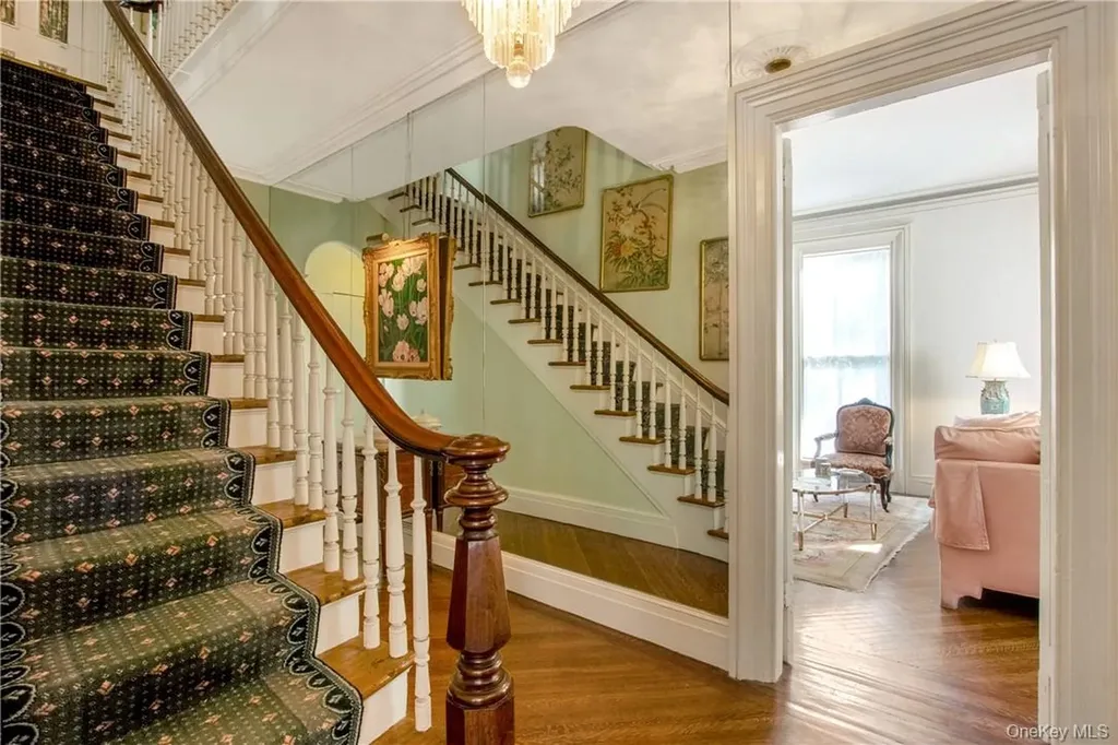 4 Deer Run Sparkill NY 10976