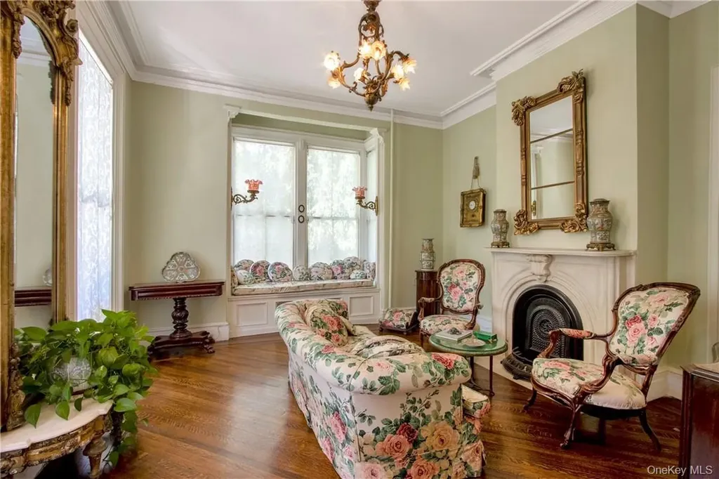4 Deer Run Sparkill NY 10976