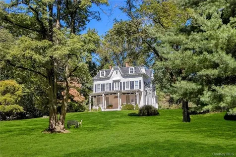 4 Deer Run Sparkill NY 10976