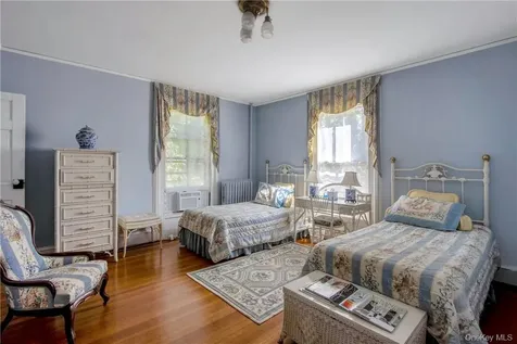 4 Deer Run Sparkill NY 10976