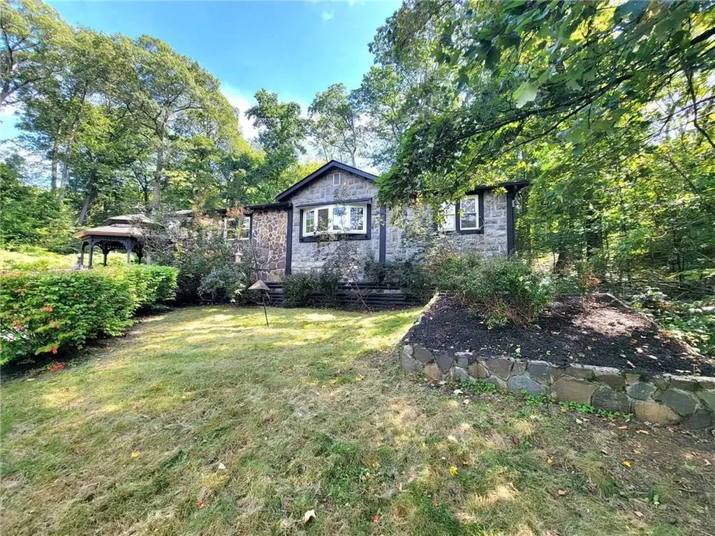 1 Sylvan Trail Monroe NY 10950