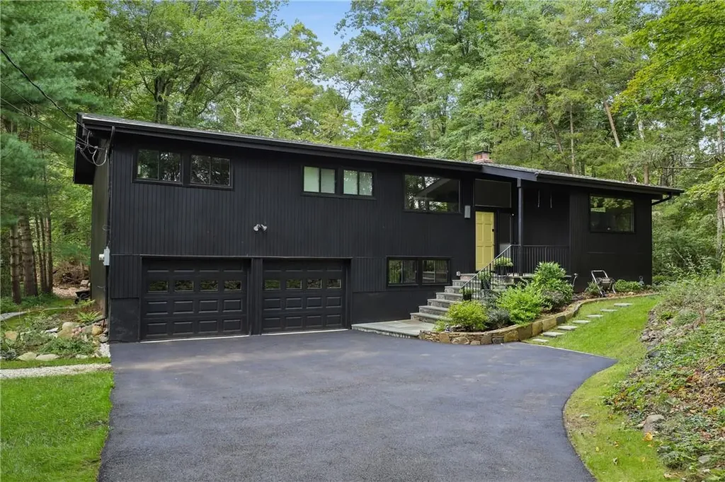 47 Lakeview Avenue W Cortlandt Manor NY 10567