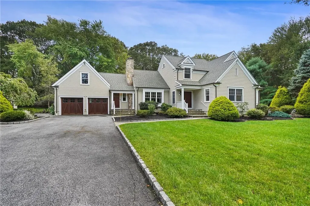 16 Shad Road W Pound Ridge NY 10576