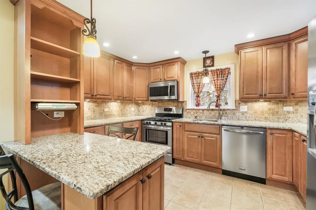 191 Cedar Lane Ossining NY 10562