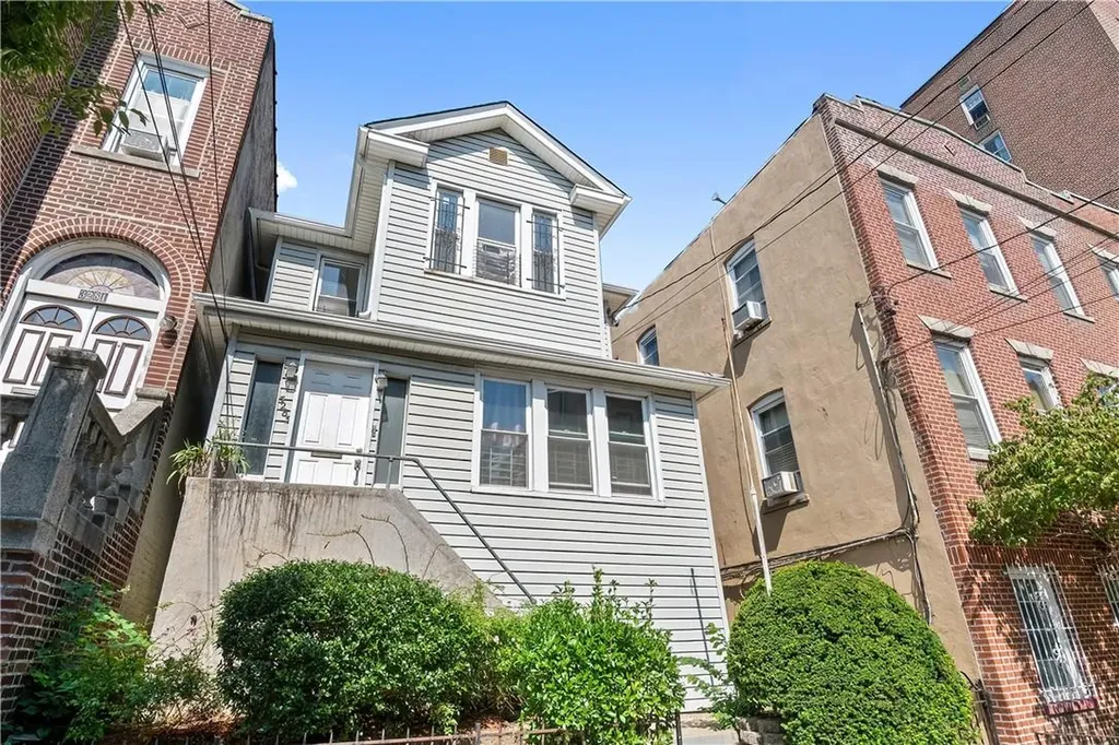 3283 Perry Avenue Bronx NY 10467