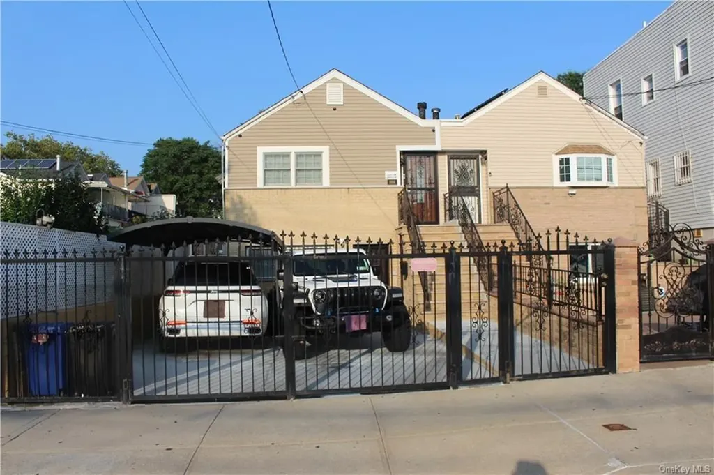 866 Olmstead Avenue Bronx NY 10473