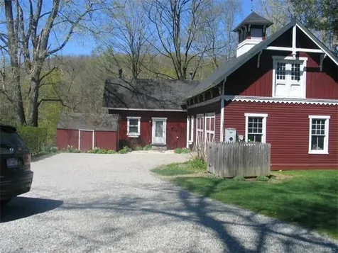 703 Croton Lake Road Mount Kisco NY 10549