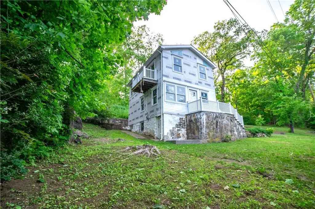 54 Newport Road Patterson NY 12563