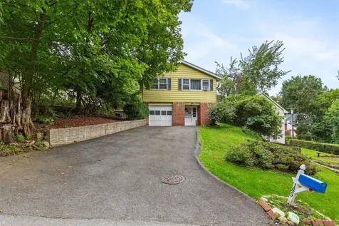 185 Canterbury Road White Plains NY 10607