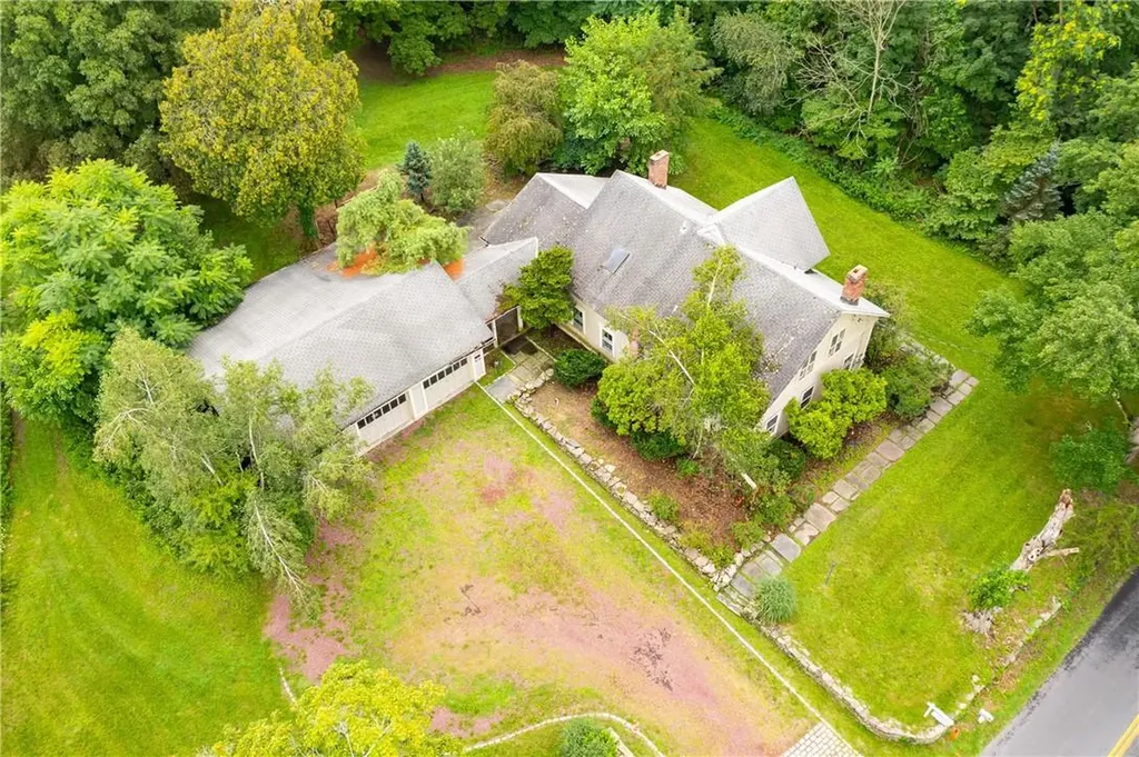 38 Sleight Plass Road Poughkeepsie NY 12603