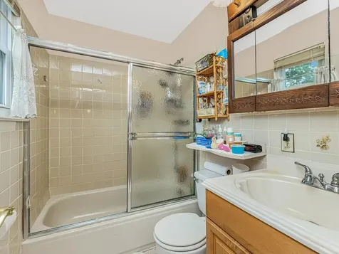 43 Brookdale Circle New Rochelle NY 10801