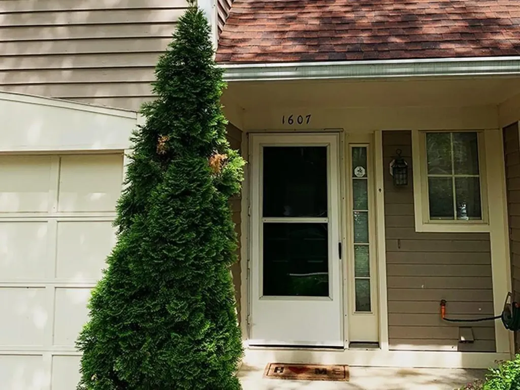 1607 Pondcrest Lane White Plains NY 10607