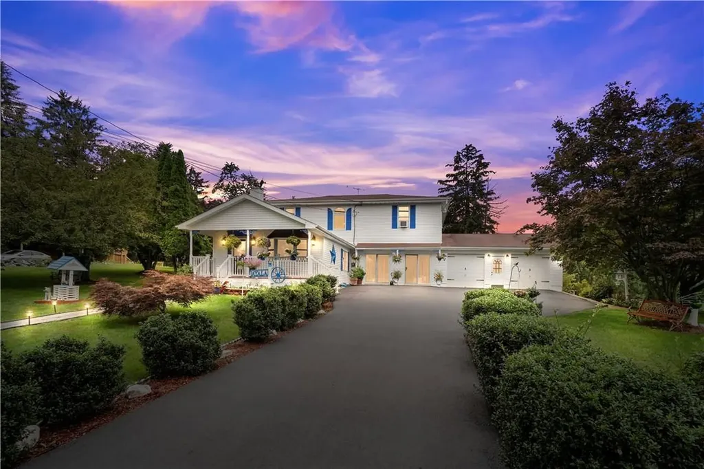 28 Rivera Trail Wallkill NY 12589