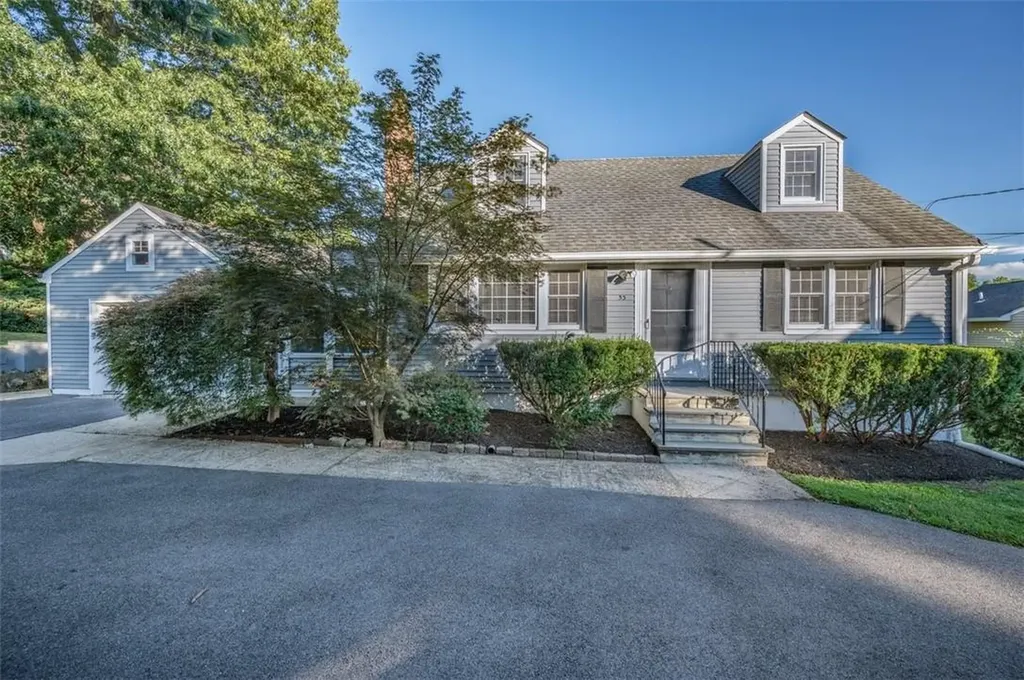 33 Adelphi Avenue Harrison NY 10528